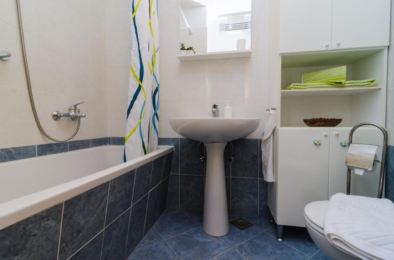 Jossy Apartment
